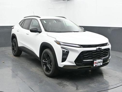Summit White 2026 Chevrolet Trax ACTIV