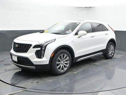 Crystal White Tri-Coat 2020 Cadillac XT4 Premium Luxury