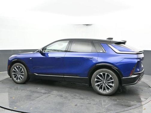 2025 Cadillac LYRIQ Sport