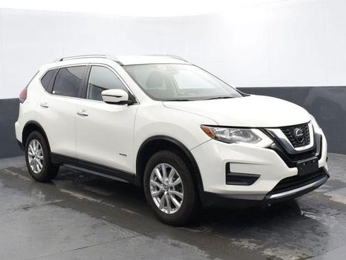Photo 2 of 31 of 2018 Nissan Rogue Hybrid SV