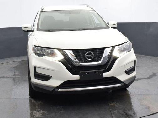 Photo 3 of 31 of 2018 Nissan Rogue Hybrid SV