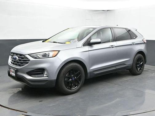Silver Metallic 2021 Ford Edge SEL