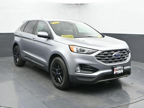 Silver Metallic 2021 Ford Edge SEL
