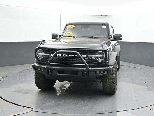 Shadow Black 2023 Ford Bronco Wildtrak