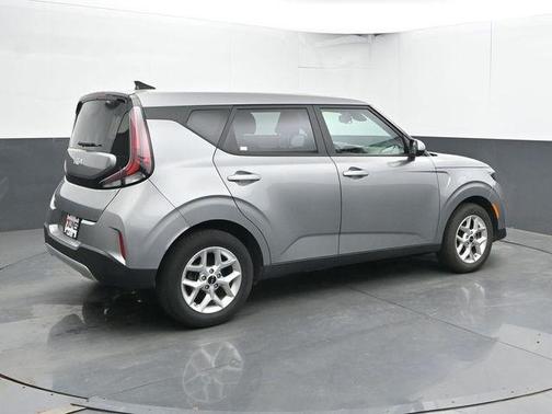 Steel Gray 2025 Kia Soul LX