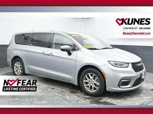 2023 Chrysler Pacifica Touring-L