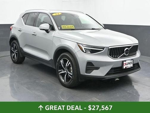 2024 Volvo XC40 B5 Core