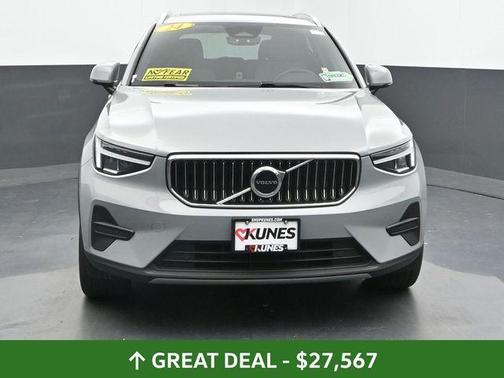 2024 Volvo XC40 B5 Core