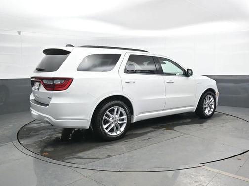 White Knuckle Clearcoat 2023 Dodge Durango R/T