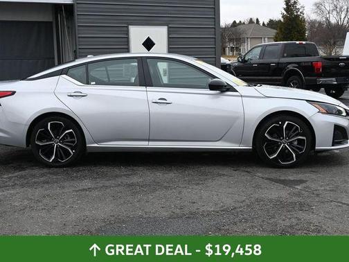 2024 Nissan Altima 2.5 SR