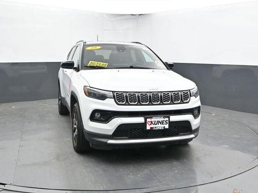 Bright White Clearcoat 2025 Jeep Compass Limited