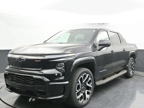 2025 Chevrolet Silverado EV RST