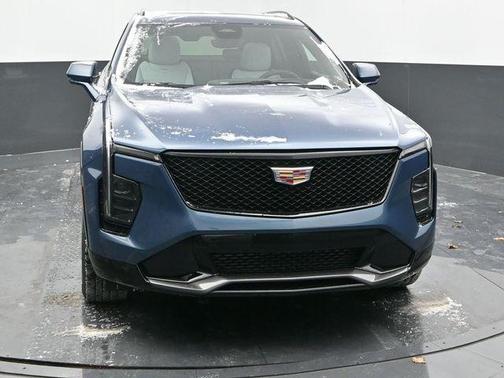 2025 Cadillac XT4 Sport