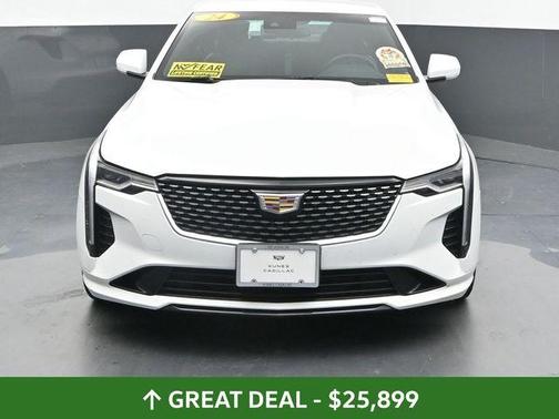 2024 Cadillac CT4 Luxury