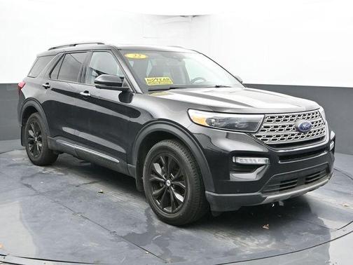 Black 2022 Ford Explorer Limited