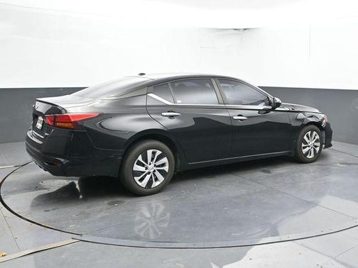 Black 2020 Nissan Altima 2.5 S