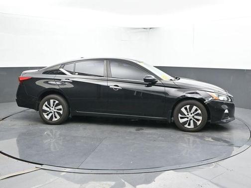 Black 2020 Nissan Altima 2.5 S