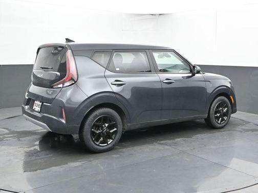 Gray 2025 Kia Soul LX