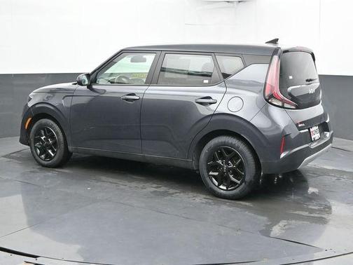 Gray 2025 Kia Soul LX