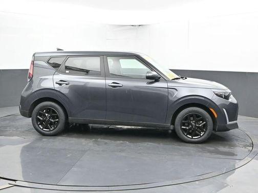 Gray 2025 Kia Soul LX