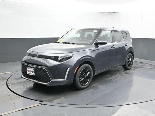 Gray 2025 Kia Soul LX