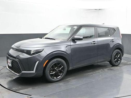 Gray 2025 Kia Soul LX