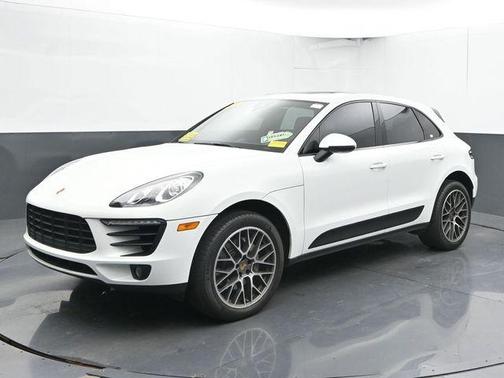 2017 Porsche Macan S