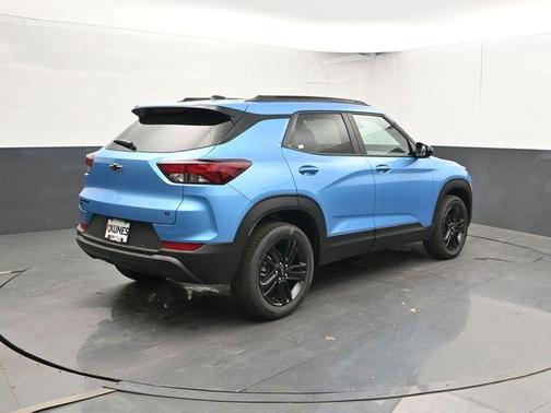 Marina Blue 2026 Chevrolet Trailblazer LT