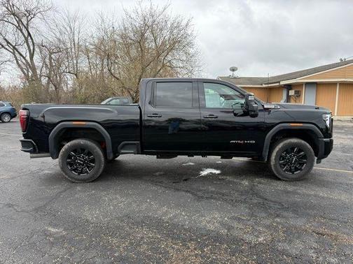Onyx Black 2024 GMC Sierra 2500 AT4