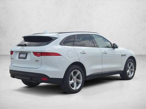 Fuji White 2018 Jaguar F-PACE 30t Premium