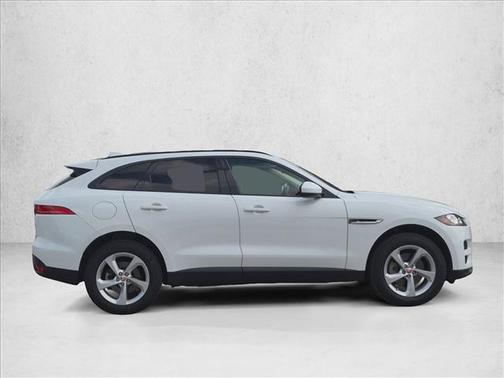 Fuji White 2018 Jaguar F-PACE 30t Premium