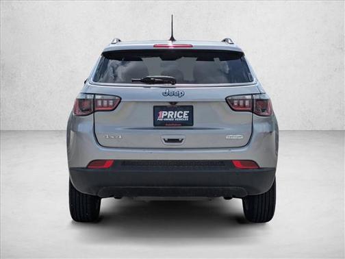Baltic Gray Metallic Clearcoat 2024 Jeep Compass Latitude