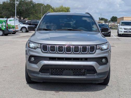 Baltic Gray Metallic Clearcoat 2024 Jeep Compass Latitude