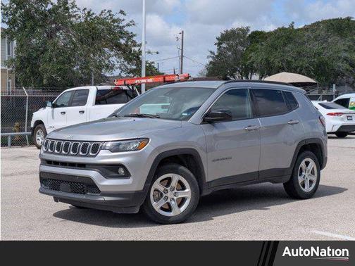 Baltic Gray Metallic Clearcoat 2024 Jeep Compass Latitude