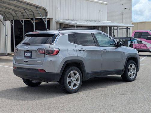 Baltic Gray Metallic Clearcoat 2024 Jeep Compass Latitude