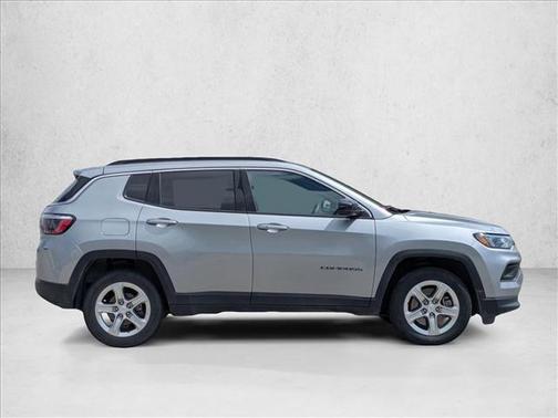 Baltic Gray Metallic Clearcoat 2024 Jeep Compass Latitude