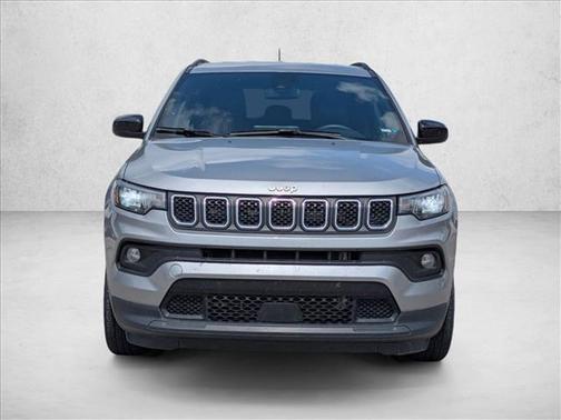 Baltic Gray Metallic Clearcoat 2024 Jeep Compass Latitude