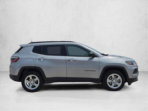 Baltic Gray Metallic Clearcoat 2024 Jeep Compass Latitude
