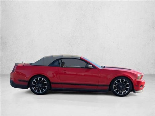 2011 Ford Mustang V6 Premium