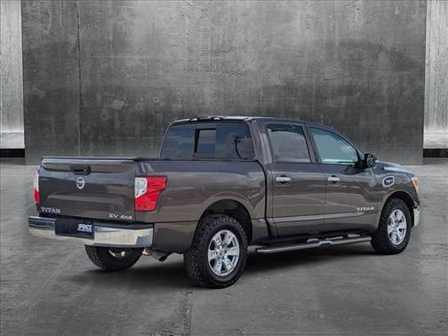2017 Nissan Titan SV