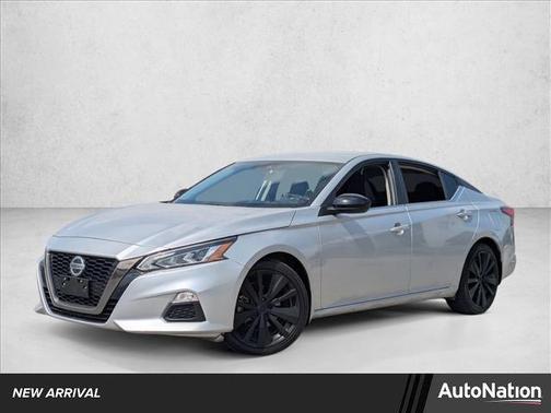 2021 Nissan Altima SR FWD