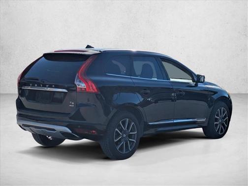 2017 Volvo XC60 T6 Dynamic