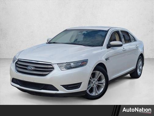 2018 Ford Taurus SEL