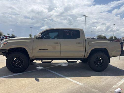 2019 Toyota Tacoma TRD Sport