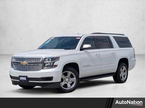 Iridescent Pearl Tricoat 2019 Chevrolet Suburban LT