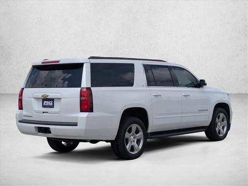 Iridescent Pearl Tricoat 2019 Chevrolet Suburban LT