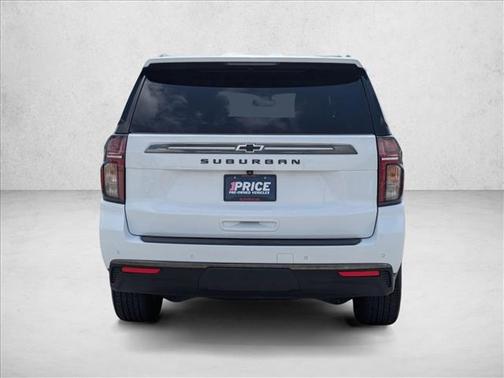 Summit White 2022 Chevrolet Suburban 4WD Z71