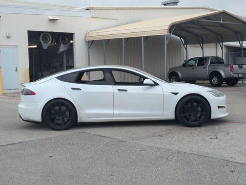 2021 Tesla Model S Plaid