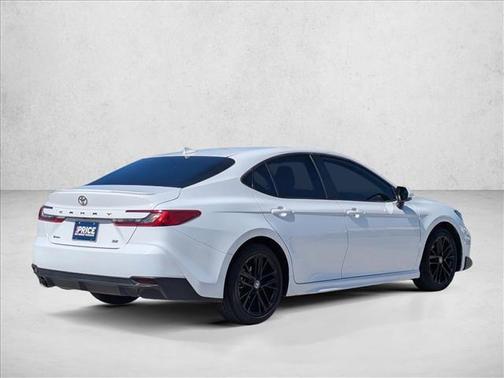 Ice Cap 2025 Toyota Camry SE