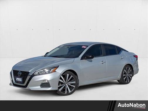 2020 Nissan Altima SR FWD